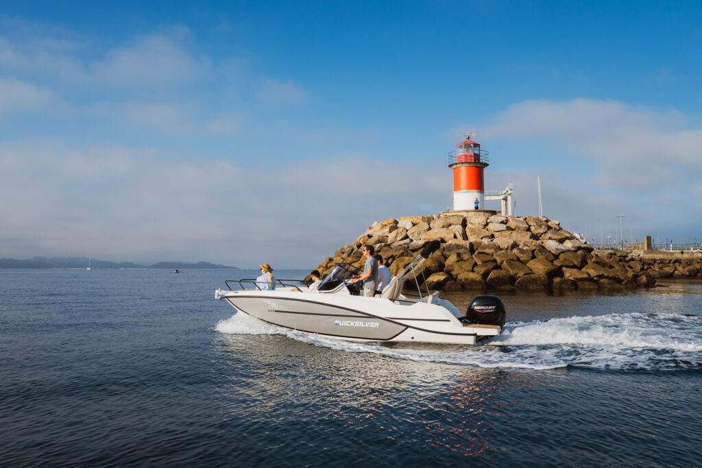 Quicksilver 625 Open