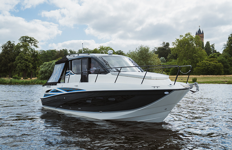 Quicksilver 905 Weekend