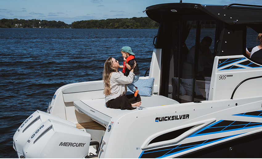 Quicksilver 905 Weekend